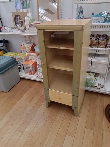★ジモティ割あり★  食器棚　３枚扉  H180×D45×W105 クリーニング済み TK1404 ☆ジモティ割あり☆ 食器棚 3枚扉 H180×D45×W105 クリーニング済み TK1404