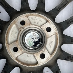 【商談中
】スタッドレスタイヤ、アルミホイール付き（4本）