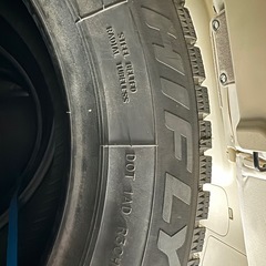 【新品】室内保存　スタッドレスタイヤ  215/60R/16 