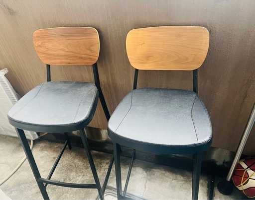 木製背もたれのバースツール 2脚セット カウンター用椅子 台東区