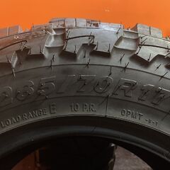 TOYO OPEN COUNTRY オープンカントリー M/T LT265/70R17 17インチ 夏タイヤ 2本 22年製 バリ溝 FJクルーザー ランクルプラド等　(VTO969)