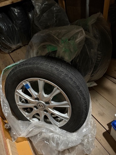 165/70R14のスタッドレスタイヤ商品一覧 | カーポートマルゼン (値下げ 
