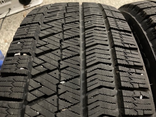 202491522【札幌】245/40R18スタッドレス　冬タイヤ　FARROD　WRX S4　インプレッサ　ランサー 202491522【札幌】245/40R18スタッドレス 冬タイヤ FARROD WRX S4