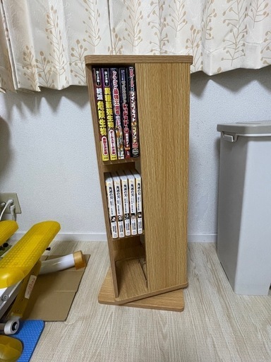 回転する本棚