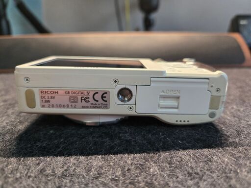 RICHO GR DIGITAL IV ホワイトエディション RICOH GR DIGITAL IV