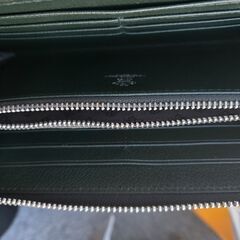 ETTINGER ROUND ZIP PURSE（カラー：FOREST GREEN）の長財布