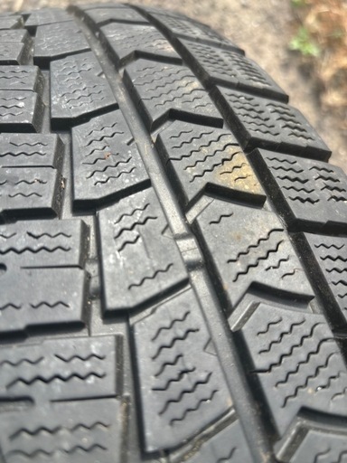 195/65r16 スタッドレス　４本セット　ライズ トヨタライズ用スタッドレスタイヤ4つ ライズ用 アルミ 4つ穴 おまけ