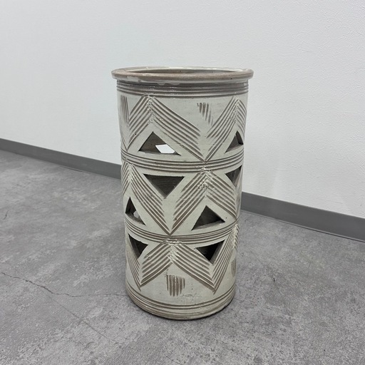 陶器 傘立て 透かし彫り 中古 傘置き (不用品回収のエコース) 柳川の 