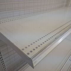 オカムラ製 H210cm×W120cm ２連結片面３段什器 背面ネットタイプ キックプレート無し■陳列棚・システム什器■S-609