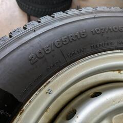 2022年製造トラック向け冬タイヤホイールセット　205/65R15 107/105L