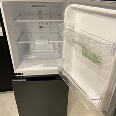 半年ほどしか使用していないです! シャープ製 冷蔵庫 清掃 動作確認済み