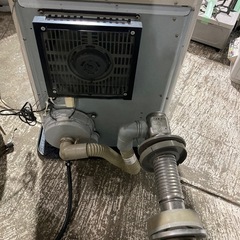 サンポット　2011年製 木造〜14畳　鉄筋〜19畳　FF式石油ストーブ 