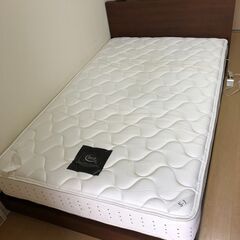 ▼値下げ▼ セミダブルベッドセット Serta 総額23万 セミダブルベッドセット Serta 総額23万 ベッドフレーム＋