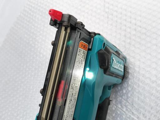 マキタ 18V PT353DZK ケース・35㍉ピンネイル3Pつき ( 伊藤) 舟形の  