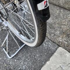 ママチャリ ブリヂストン 22インチ 3変速 自動ライト カゴ 付き 赤