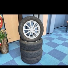 スタッドレスタイヤ 205/60R16
