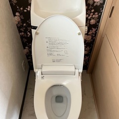  大阪市発引取対応　リクシル　LIXIL INAX dt-b181xu 動作品 ピュアホワイト 温水洗浄便座 ウォシュレット シャワートイレ　便座タンク一体型