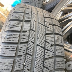 スタッドレスタイヤ215/60r16