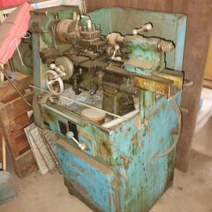 旋盤　小型　機械工場で使用していた、引取り渡し限定。岩槻のオルゴゴルフガーデンそば