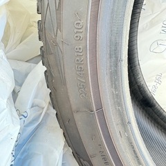 225/45R18スタッドレスタイヤ4本