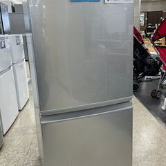 ★店長特別値引き★ SHARP 冷蔵庫 137L 19年製 動作確認／クリーニング済み TJ9470 ☆店長特別値引き☆ SHARP 冷蔵庫 137L 19年製 動作確認／クリーニング