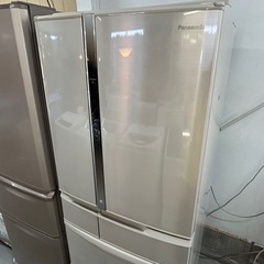 Panasonic6ドア冷蔵庫自動製氷つき。
