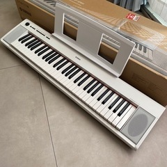 YAMAHAヤマハ piaggero NP-12 WHホワイト2021年製 Amazon | ヤマハ YAMAHA 電子キーボード piaggero ホワイト NP