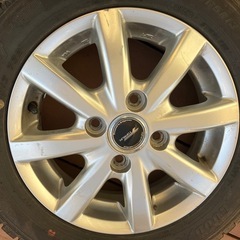 使用1シーズン　13インチ スタッドレスタイヤ ホイール付き 155/65R13 73Q