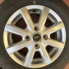 使用1シーズン　13インチ スタッドレスタイヤ ホイール付き 155/65R13 73Q