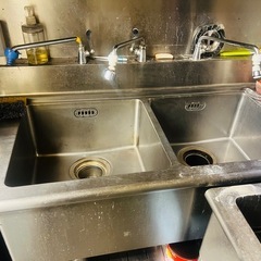 業務用コンロ台、シンク、都市ガス炊飯器、業務用電子レンジ等