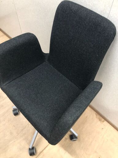 ☆ジモティ割あり☆ 昇降チェア- ホワイト・レッド H×D54×W60