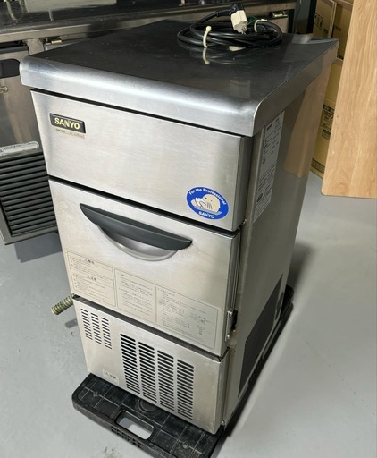 SANYO サンヨー 製氷機 44L  SIM-S28 Used・良品 サンヨー 製氷機 中古 SIM-S28 100V 25kgタイプ | 製氷機,25kg