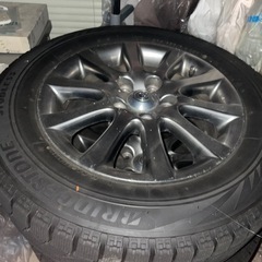 スタッドレスタイヤ　16インチ　205/65R16　トヨタ　純正　アルミホイール　冬タイヤ　ブリヂストン　ＶＲＸ　中古
