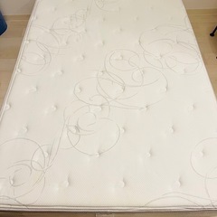 ダブル スプリングマットレス シモンズ