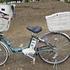 直接引き取り限定 ブリジストン三輪自転車 シルバー 大型後ろカゴ付き 前かご付き □直接引き取り限定□ ブリジストン 電動アシスト子乗せ自転車 後ろ