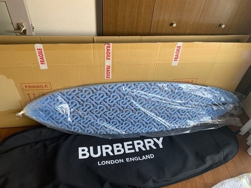 【新品/半額以下/値下交渉可/完売品】 BURBERRYモノグラム　サーフボード 新品/半額/完売アイテム】 BURBERRY モノグラム サーフボード 新品