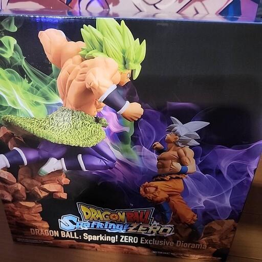 悟空＆ブロリーフィギュア 超特装版 ひど ドラゴンボールス
