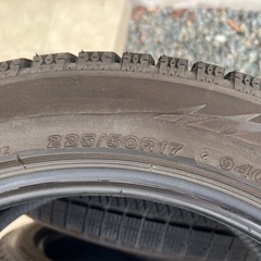 225/50R17ブリヂストン VRX2スタッドレス良品 エスティマ  クラウン マークX フォレスター
 