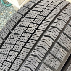 225/50R17ブリヂストン VRX2スタッドレス良品 エスティマ  クラウン マークX フォレスター
 