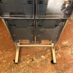 3段　パンフレットスタンド　パンフレットケース　チラシケース