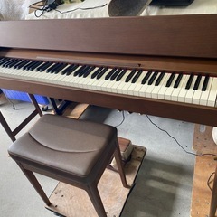 お薦め品‼️美品‼️木製鍵盤‼️ローランド&karimokuコラボ電子ピアノkiyola KF-10 2019年