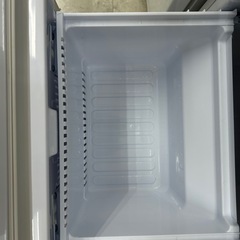 【お持ち帰り大特価•家電6ヶ月保証】SHARP 冷蔵庫　137L SJ-14E7-KW  2020年製