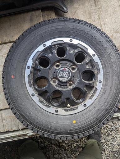 スタッドレスタイヤアルミ付軽トラ貨物用 タイヤ、ホイール 