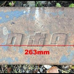 クボタ　ウエイト　純正　トラクター用 　重量 30kg　1個　重り　錘　ウェイト　トラクター パーツ　中古