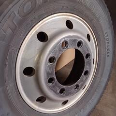 大型トラック用アルミタイヤ　1本　　No.3