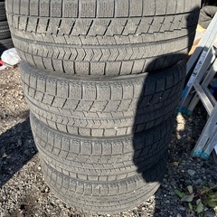 215/65R16 スタッドレス アルミ付4本 