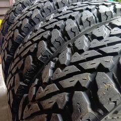 オフロードタイヤ　ジムニー　　ヨコハマジオランダー185/85-16