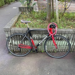大型中古のロードバイク