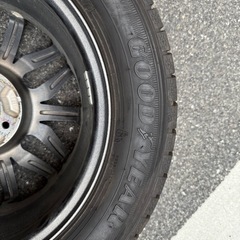 グッドイヤー　スノータイヤ 