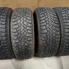 引き取り 225/60R16 4本 スパイクタイヤ ノキアン カップピン バリ溝   